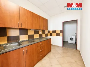 Pronájem kanceláře, Hlinsko, Tyršova, 196 m2