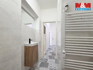 Pronájem bytu 3+1, Karlovy Vary, I. P. Pavlova, 80 m2