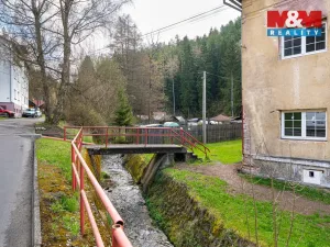 Prodej bytu 3+1, Oloví - Hory, 74 m2