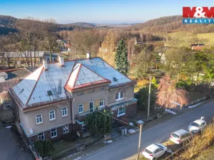 Prodej bytu 2+1, Hejnice, 72 m2