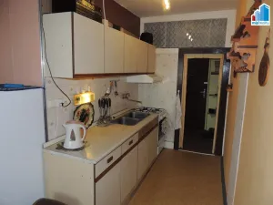 Prodej bytu 2+1, Karlovy Vary, Západní, 60 m2