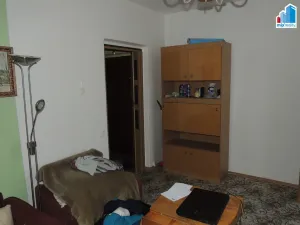 Prodej bytu 2+1, Karlovy Vary, Západní, 60 m2