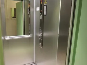 Prodej bytu 2+1, Karlovy Vary, Západní, 60 m2