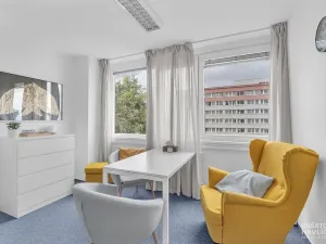 Pronájem kanceláře, Hradec Králové, Akademika Heyrovského, 30 m2