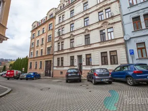 Prodej bytu 2+1, Karlovy Vary, Raisova, 75 m2