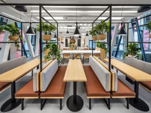 Pronájem kanceláře, Praha - Karlín, Karolinská, 2679 m2