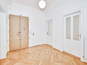 Pronájem bytu 3+1, Praha - Malá Strana, Karmelitská, 95 m2