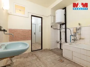 Prodej atypického bytu, Krnov - Pod Bezručovým vrchem, Bezručova, 73 m2