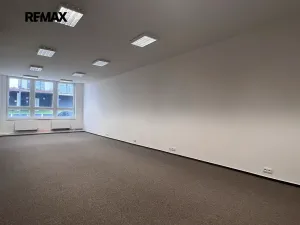 Pronájem kanceláře, Rosice, Na Vyhlídce, 58 m2