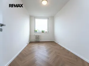 Pronájem bytu 2+kk, Praha - Řepy, Makovského, 45 m2