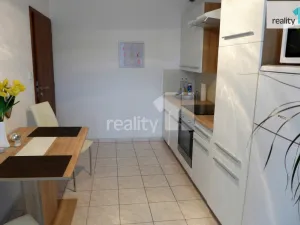 Pronájem bytu 1+1, Karlovy Vary - Doubí, Spálená, 50 m2