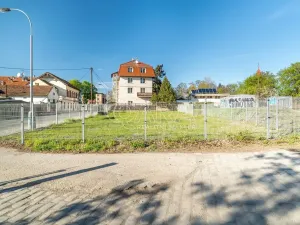 Pronájem komerčního pozemku, Praha - Braník, Pikovická, 542 m2