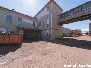 Prodej výrobních prostor, Světlá Hora - Světlá, 6500 m2