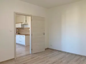 Pronájem bytu 3+kk, Ostrava, Budovatelská, 60 m2