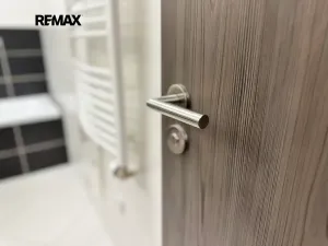 Pronájem bytu 2+kk, Praha - Štěrboholy, Kryšpínova, 63 m2