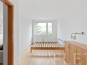 Pronájem bytu 2+kk, Praha - Kamýk, Cílkova, 41 m2