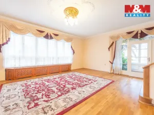 Prodej rodinného domu, Uherské Hradiště, U Stadionu, 300 m2