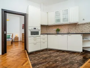 Pronájem bytu 2+kk, Praha - Nové Město, Navrátilova, 48 m2