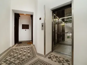 Pronájem bytu 2+kk, Praha - Nové Město, Navrátilova, 48 m2