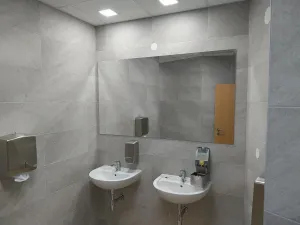 Pronájem kanceláře, Brno, Heršpická, 668 m2