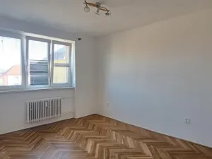 Pronájem bytu 3+1, Jihlava, Erbenova, 75 m2