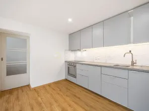 Prodej bytu 2+kk, Praha - Lhotka, K Novému dvoru, 64 m2