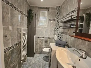 Prodej bytu 2+kk, Holubice, Za Dvorem, 63 m2