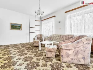 Prodej rodinného domu, Plesná, 923 m2