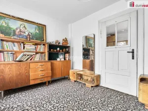 Prodej rodinného domu, Plesná, 923 m2