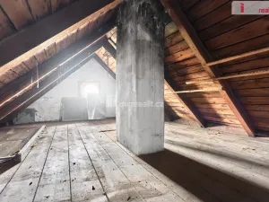 Prodej rodinného domu, Plesná, 923 m2