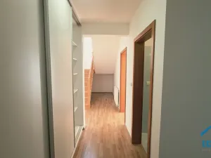 Pronájem rodinného domu, Jesenice - Osnice, Magnoliová, 227 m2