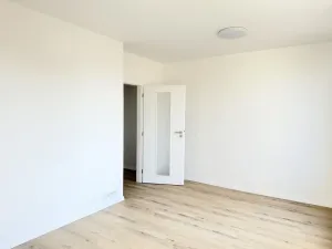 Prodej bytu 1+kk, Praha - Holešovice, Na Maninách, 26 m2