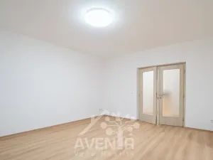 Pronájem bytu 3+1, Zlín, Benešovo nábřeží, 72 m2