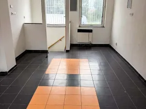 Prodej obchodního prostoru, Třebíč - Nové Dvory, Kpt. Jaroše, 45 m2
