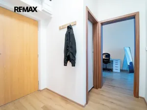 Prodej bytu 2+1, Praha - Karlín, Pernerova, 62 m2