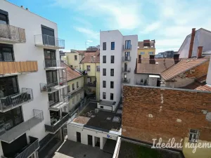 Pronájem bytu 1+kk, Brno, Křenová, 28 m2