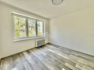 Prodej bytu 3+1, Tábor, Kpt. Jaroše, 63 m2