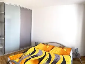 Pronájem bytu 3+kk, Praha - Žižkov, Pod Parukářkou, 75 m2