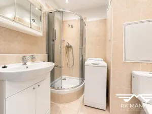 Pronájem bytu 1+kk, Praha - Troja, Lublinská, 42 m2