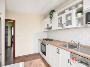 Prodej bytu 3+1, Praha - Újezd nad Lesy, Miletická, 67 m2