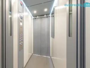 Prodej bytu 2+1, Sokolov, Jelínkova, 55 m2