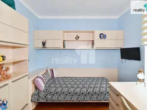 Prodej bytu 4+kk, Praha - Hloubětín, Nademlejnská, 93 m2