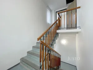 Pronájem bytu 3+1, Praha, Za humny, 66 m2