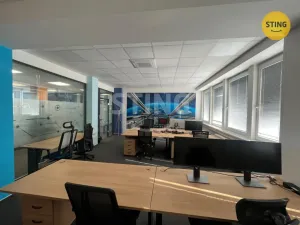 Pronájem kanceláře, Ostrava, Kounicova, 323 m2