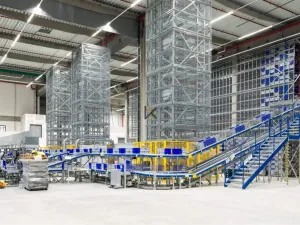 Pronájem obchodního prostoru, Kozomín, 422 m2