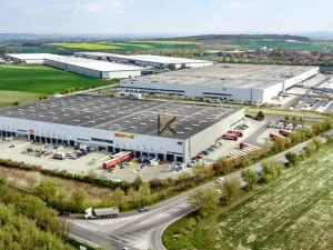 Pronájem obchodního prostoru, Kozomín, 758 m2