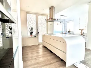 Pronájem bytu 4+kk, Praha - Strašnice, Zvěřinova, 117 m2