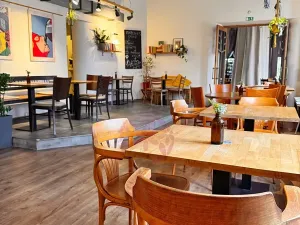 Pronájem restaurace, Praha - Libeň, Sokolovská, 210 m2