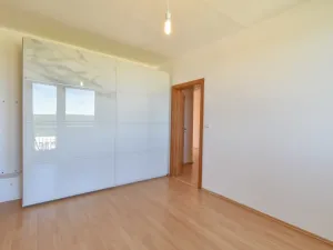 Pronájem bytu 4+1, Praha - Hlubočepy, Lohniského, 88 m2