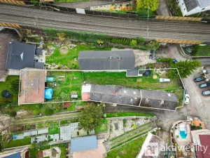 Prodej rodinného domu, Dolní Zálezly, Mírové náměstí, 250 m2